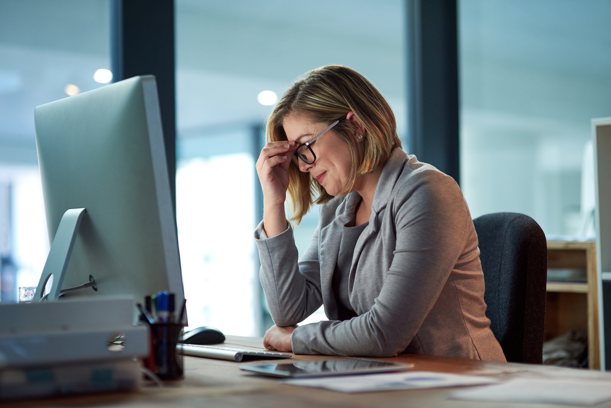 Smart managers learn signs of quiet cracking